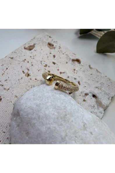 nesdesign CRT Model Taşlı Yüzük ürün görseli 1