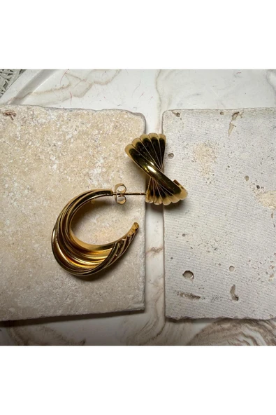nesdesign Çelik Gold Kıvrımlı Çoklu Yarım Halka Küpe ürün görseli 1