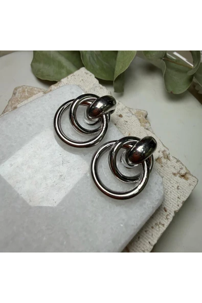 nesdesign Altın Kaplama İç İçe Geçmiş Halka Küpe (Gümüş Renk) ürün görseli 1