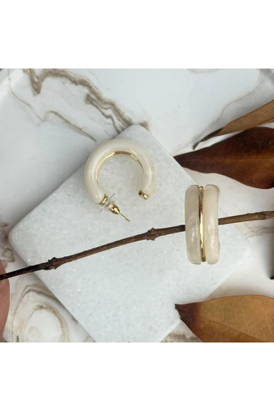 nesdesign Ekru Akrilik C Model Küpe ürün görseli 1