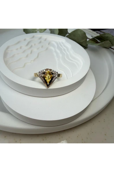 nesdesign Sarı Üçgen Kesim Yüzük ürün görseli 1