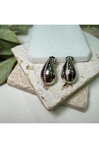 nesdesign 14K Özel Seri Ortası Çizgi Taşlı Damla Model Küpe ürün görseli 1