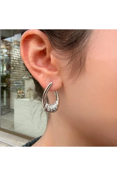 nesdesign Yarım Tur Dönmeli Taşlı Küpe ürün görseli 1