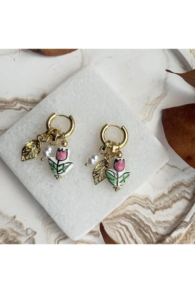 nesdesign Seramik Pembe Lale ve İnci Charmlı Küpe ürün görseli 1