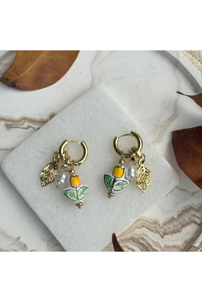 nesdesign Seramik Sarı Lale Ve İnci Charmlı Küpe ürün görseli 1