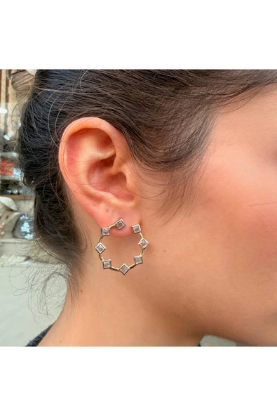 nesdesign Daire Üzerine Kare Taşlı Küpe ürün görseli 1