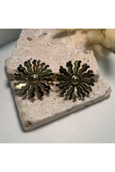 nesdesign Çelik İnce Çiçek Küpe ürün görseli 1