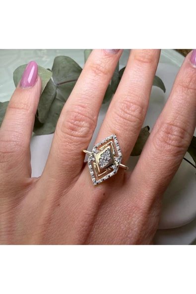 nesdesign Baklava Desenli Üçgen Taşlı Yüzük - Resim 3