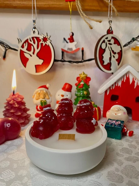 Sevimli Kardan Adamlar / Yılbaşı Temalı Kokulu Mum ürün görseli 1