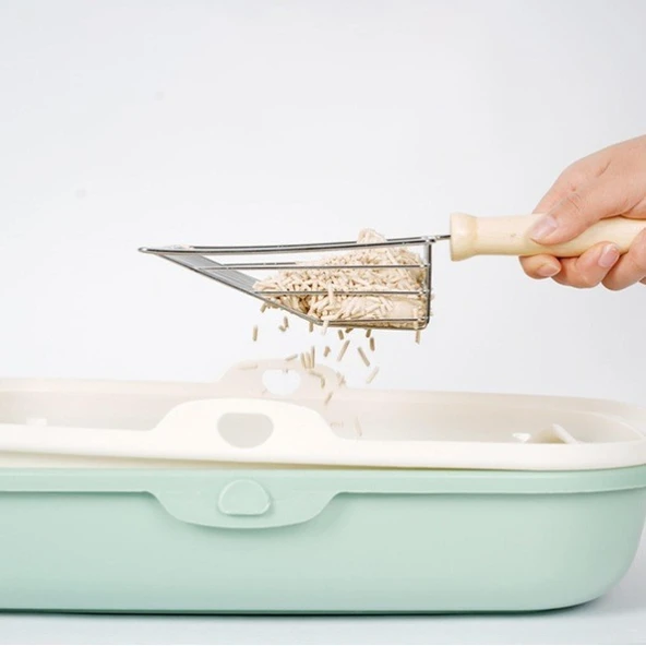 Ahşap Saplı Kum Temizleme Küreği ürün görseli 1