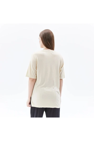 defy's KADIN YIRTMAÇ VE BASKI DETAYLI KISA KOLLU TİŞÖRT - Resim 10
