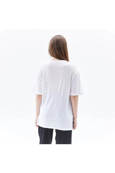 defy's KADIN YIRTMAÇ VE BASKI DETAYLI KISA KOLLU TİŞÖRT - Resim 5