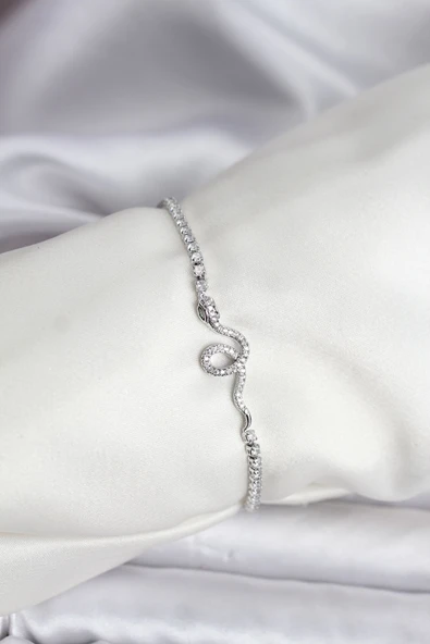 Yılan Model Zirkon Taşlı Gümüş Renk Pirinç Su Yolu Kadın Bileklik - TJ-BB8105 ürün görseli 1
