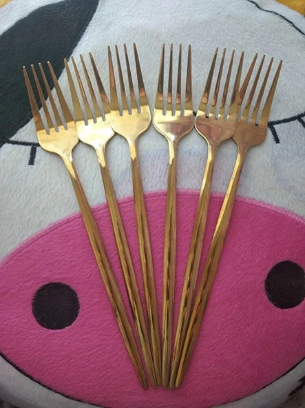 6 Adet Lüx Şık Paslanmaz Çelik Gold Titanyum Kaplama Yemek Çatalı - Resim 2