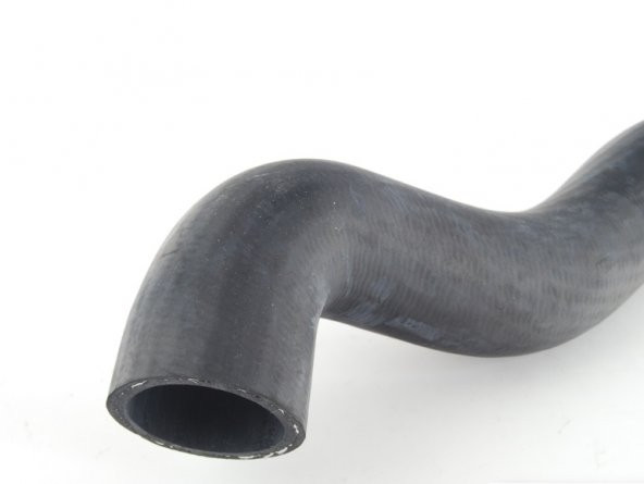 BMW E32 VE E34 M60 MOTOR RADYATÖR ÜST HORTUMU 11531741405 - Resim 3