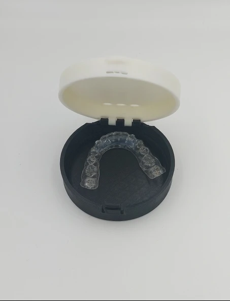 FixFlex Diş Plak Saklama Kutusu Fanatik BJK - Resim 2