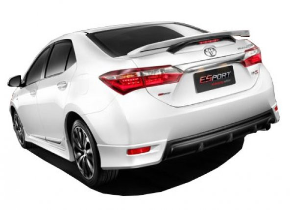 Toyota Corolla Arka Tampon Flap + Difüzör Plastik 2013-