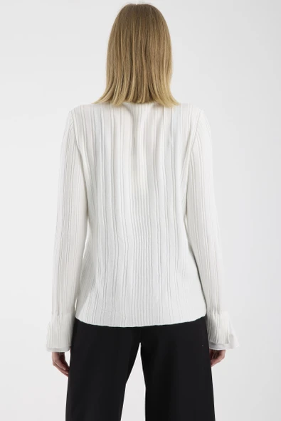 Parça Detaylı Fitilli Triko Kazak - Kemik - Resim 5