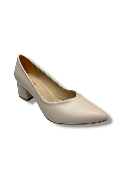 Mengi 690-26 Cilt Deri Kısa Kare Topuk Kadın Ayakkabı 38-40 ürün görseli 1