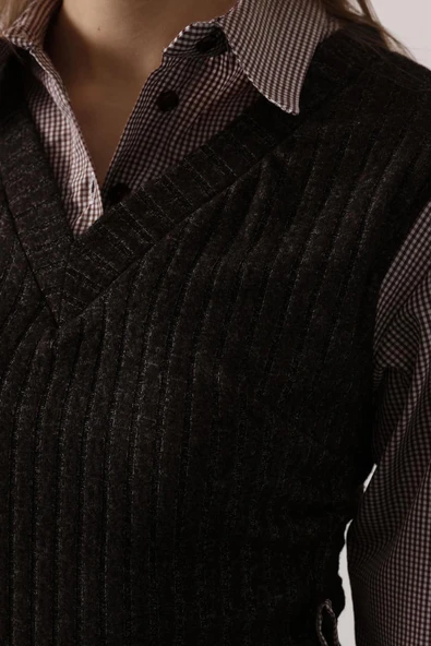 Kemerli Yelek Detaylı Çizgili Pantolon Takımı - Resim 3