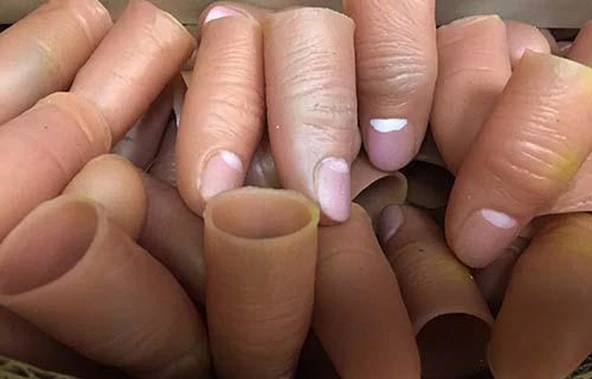 Kesik Parmak - Şaka Parmağı - Kesilmiş Parmak Şakası 1 Adet ürün görseli 1