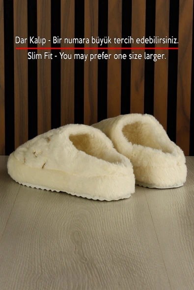 Erkan Saçmacı Clara Krem Pelüş - DAR KALIP - Ayıcık Desenli Kalın Düz Tabanlı Sessiz Kadın Ev Terliği - Resim 3