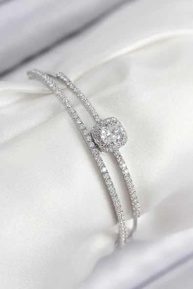 Pirinç Zirkon Taşlı Baget Model Gümüş Renk Kadın Bileklik - TJ-BB7872 ürün görseli 1