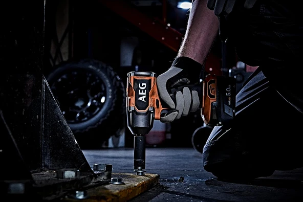 AEG BSS 18MTF12BL- 402C 2x4.0 Ah Çift Akülü Darbeli Somun Sıkma - 4935479664 - Resim 5