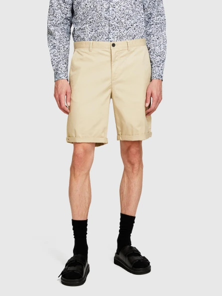 Sisley   Streç Pamuklu Kumaştan Kemer Delikli Kıvrık Paça Kısa Şort Erkek Bej Şort - 324P4TEQS900Z - Resim 5