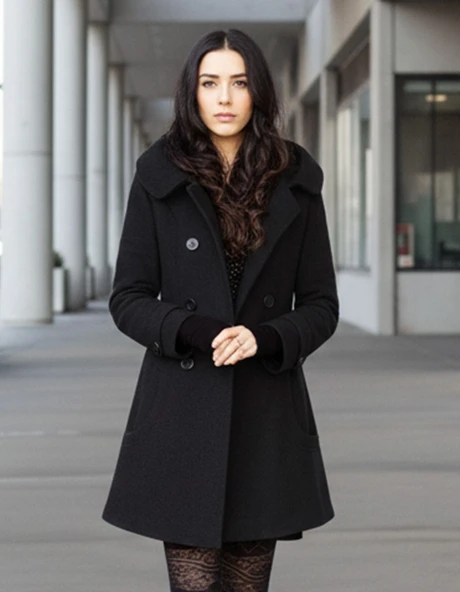 Düğmeli Yaka Detaylı Siyah Kadın Kaşe Kaban ürün görseli 1