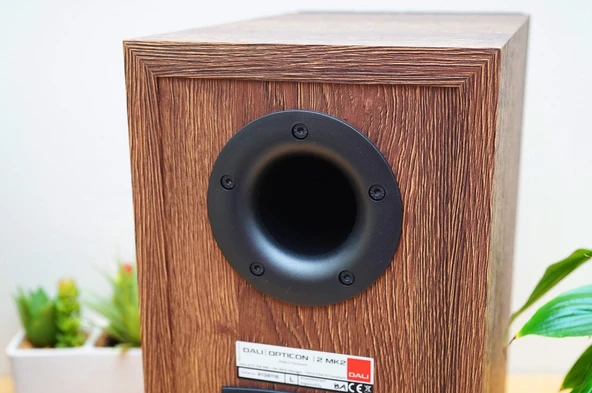 Dali Opticon 2 MK2 Raf Tipi Hoparlör Tobacco Renk - Resim 10