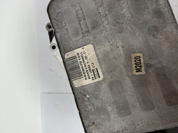 Land Rover Range Rover Motor Yağ Soğutucu 5989070106 AL3Q 6B624 DC Çıkma Parça - Resim 4