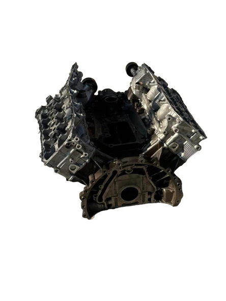 Land Rover Range Rover 4.4 TDV8 V8 Motor Blok 448DT Çıkma Parça ürün görseli 1
