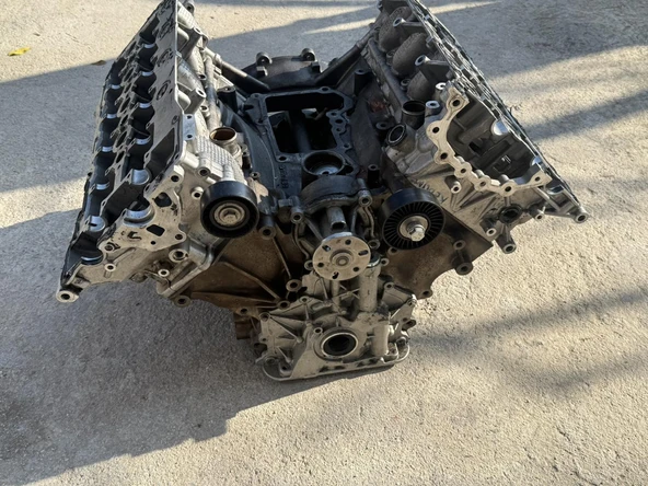 Land Rover Range Rover 4.4 TDV8 V8 Motor Blok 448DT Çıkma Parça - Resim 6
