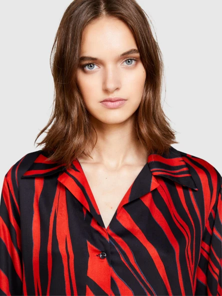 %100 Viskoz Desenli Gömlek V Yaka Saten Gömlek Kadın Siyah Gömlek - 323A53CRLQ05U - Resim 5