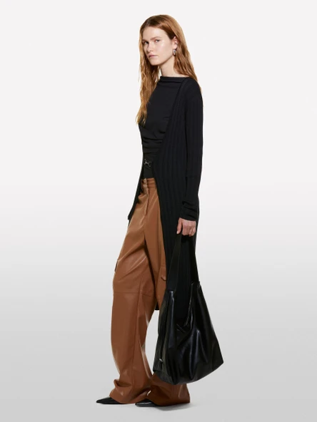 Sisley   Viskoz Karışımlı Önü Metal Kopça Kapamalı Uzun Hırka Kadın Siyah Hırka - 324A1WTHM6021 - Resim 4