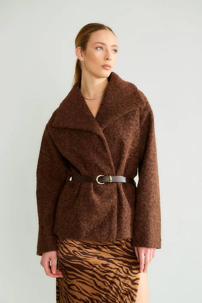 Kemerli Dokulu Şal Yakalı Kısa Kaban - Resim 7