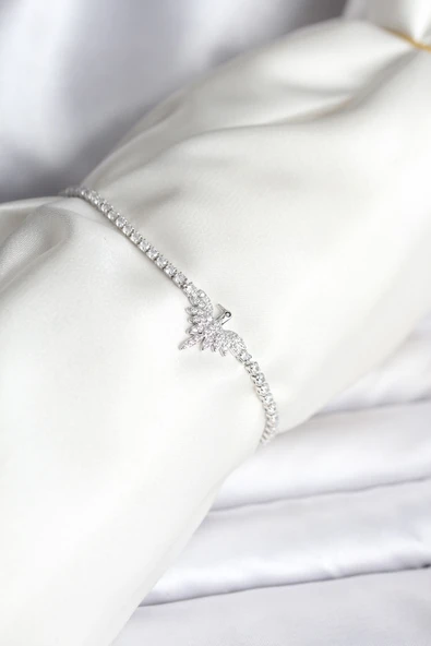 Anka Kuşu Model Zirkon Taşlı Gümüş Renk Pirinç Su Yolu Kadın Bileklik - TJ-BB8099 ürün görseli 1