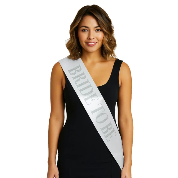 Beyaz Saten Üzerine Kalın Gümüş Yazılı Bride To Be Kuşağı ürün görseli 1