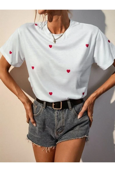TexKid Mini Kalp Detaylı Beyaz Kısa Kollu Tişört ürün görseli 1