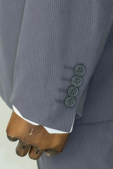 Geniş Sivri Yakalı Çizgili Desenli Slim Fit Gri Erkek Kruvaze Takım Elbise - Wessi - Resim 5