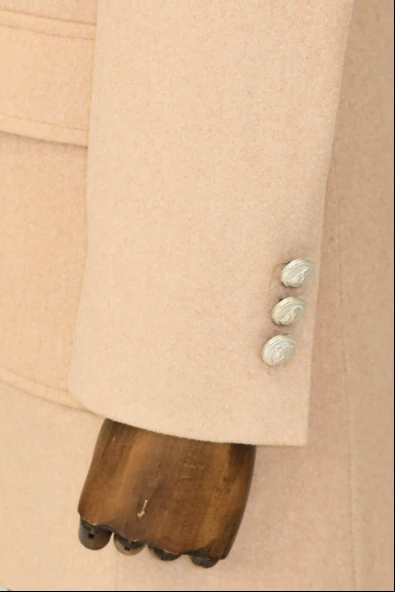 Metal Düğmeli Yün Kaşe Krem Erkek Kruvaze Kaban - Wessi - Resim 4