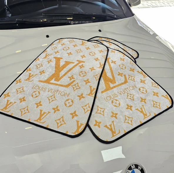 Louis Vuıtton Desenli Oto Paspas Leke Tutmaz Dekoratif Araç Paspası ürün görseli 1