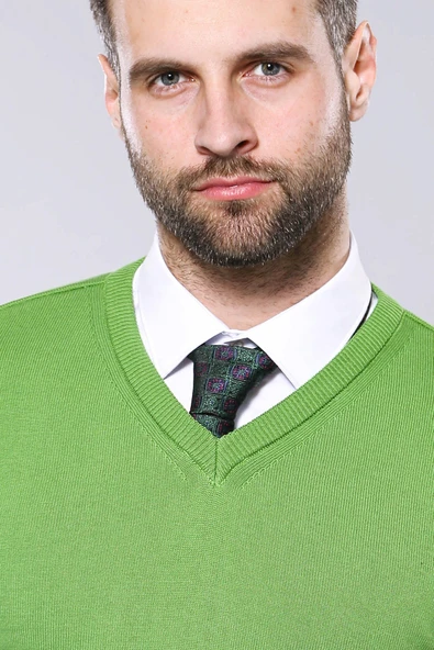 V yaka Yeşil Triko | Wessi - Resim 2