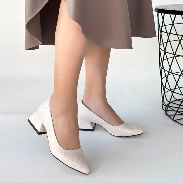 Nitya Bej Baskılı Rugan Topuklu Ayakkabı - Resim 4