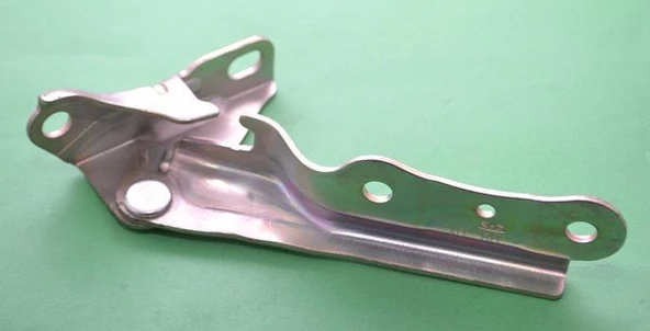 Hyundai Starex Ön Sağ Kaput Menteşesi (1998-2008) 791204A000 2.5, 2.5 TCI, 2.5 CRDI ürün görseli 1