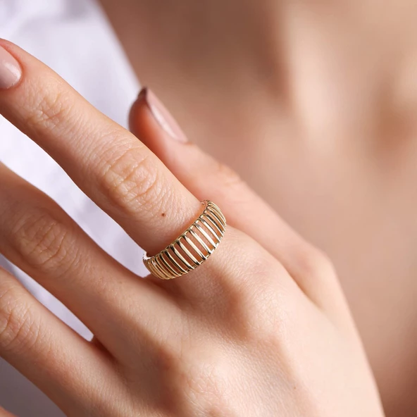14K Altın Modern Yüzük ürün görseli 1