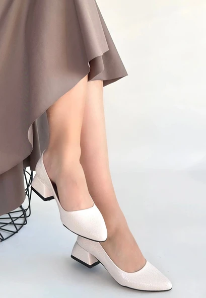 Nitya Bej Baskılı Rugan Topuklu Ayakkabı - Resim 3