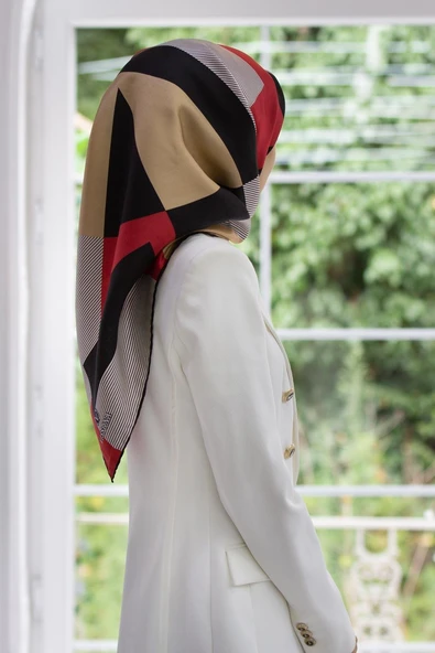 %100 Twill İpek Geometrik Çizgi Desenli Bej - Kırmızı Renkli 90x90 Eşarp Kenar Dikiş Şekli El Dikişli ürün görseli 1