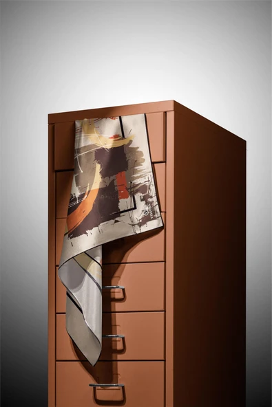 %57 İPEK %43 VİSKON Twill İpek Geometrik Desenli Bej - Taba Renkli 90x90 Eşarp Dikim Şekli : El Dikişi - Resim 3